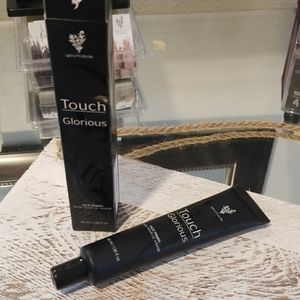 Touch Glorious face primer